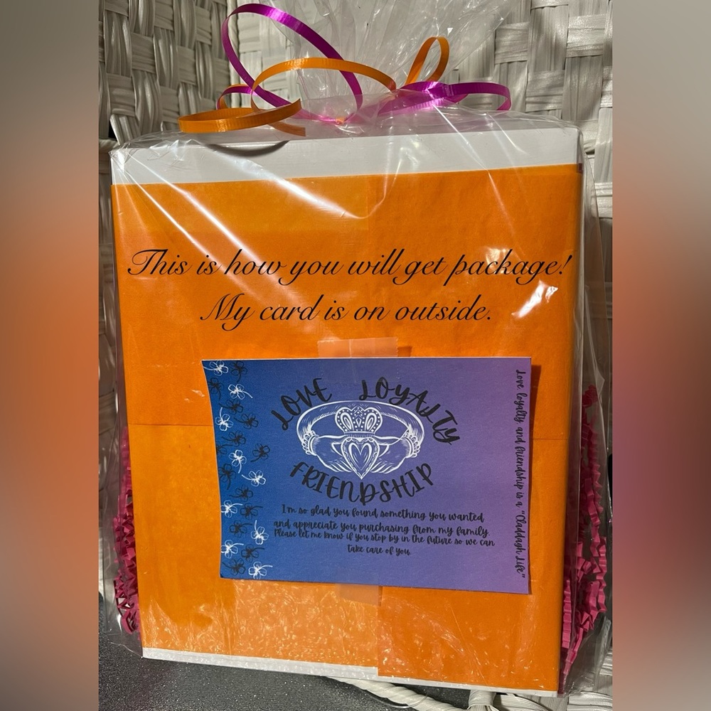 New DIOR Puffy “Trousse” Pearlized White & Pink Pouch - box included. - Picture 7 of 11